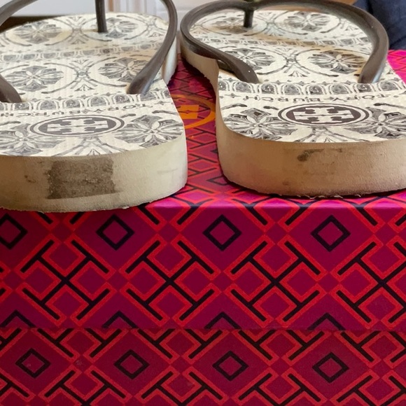 Tory Burch sandals - Picture 3 of 3